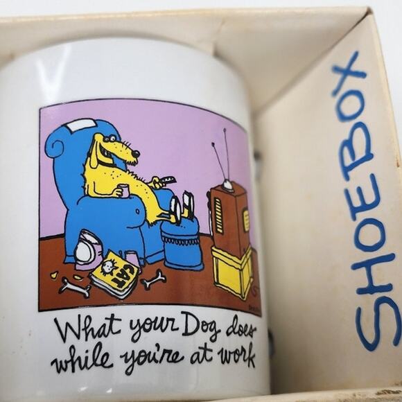 Vtg 1990s Hallmark Dog Cartoon Mug "What Your Dog Does While You Are At Work" - Picture 4 of 9